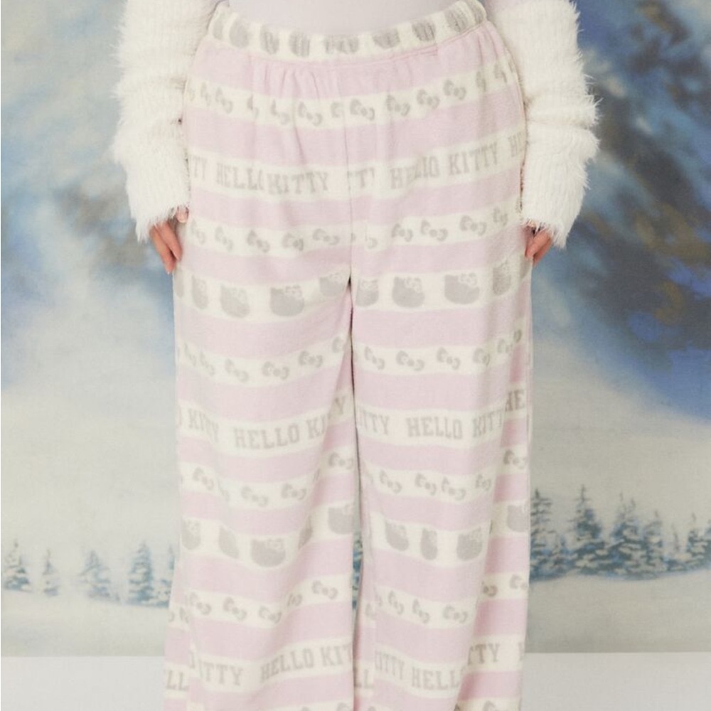 NEW Hello Kitty Pajama Pants - Picture 12 of 16